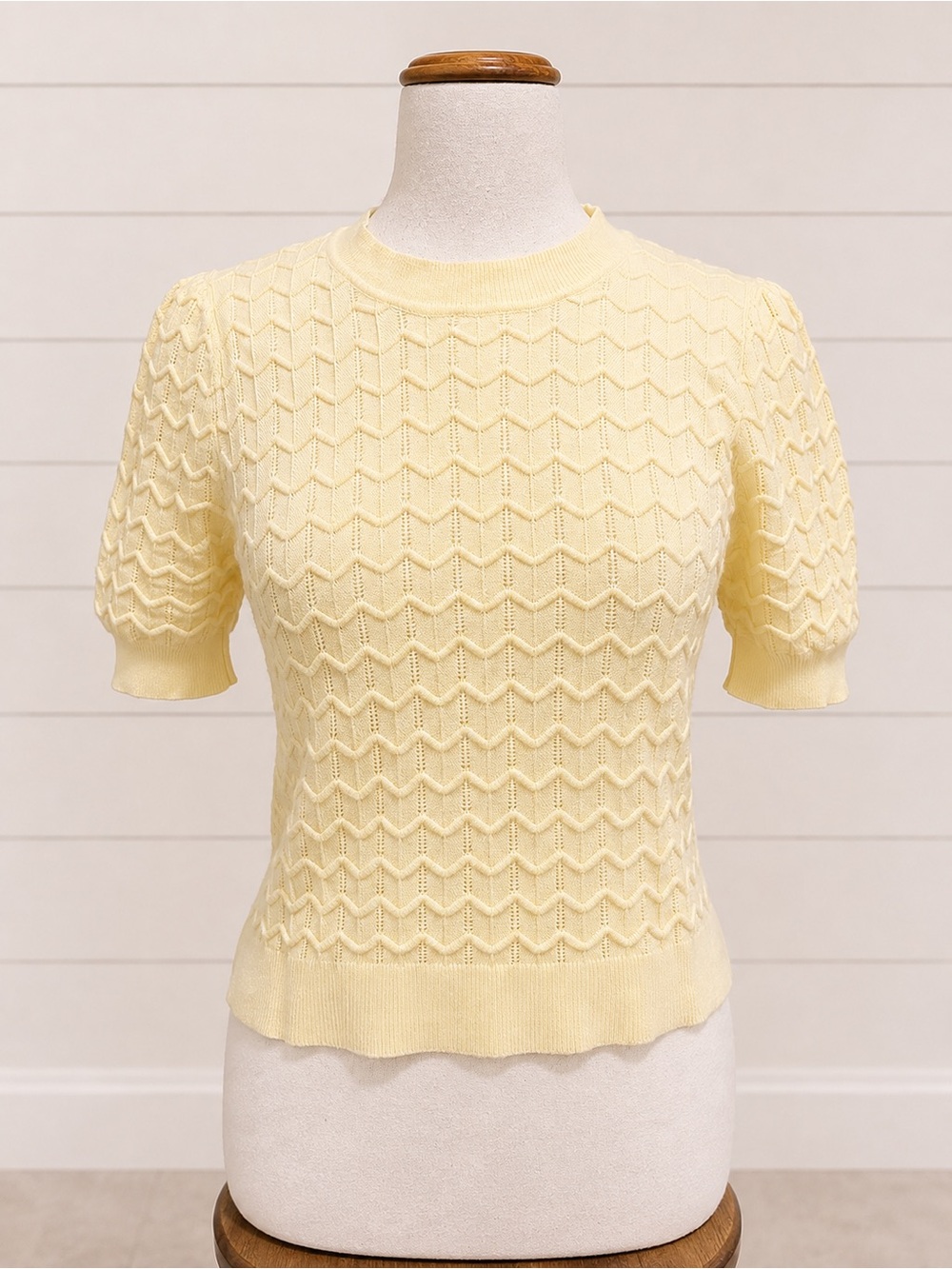 Light Yellow Knit Short-Sleeve Sweater Top